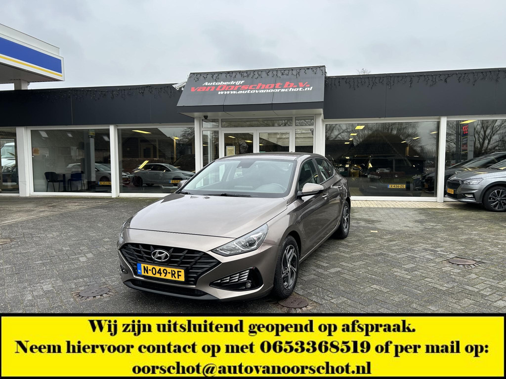 50995977